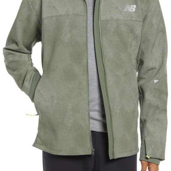 New Balance Light Green Reflective Running Jacket - Picture 2 of 7